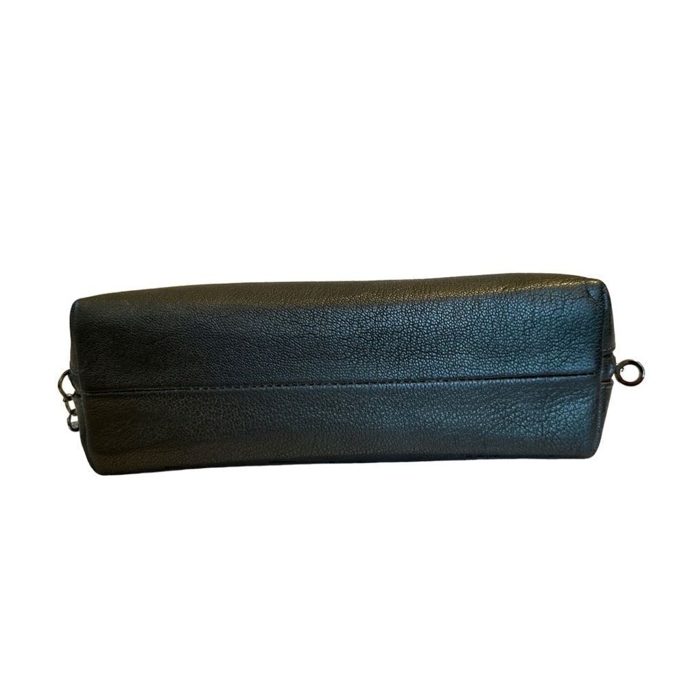 Gucci leather silver pouch - Picture 11 of 16